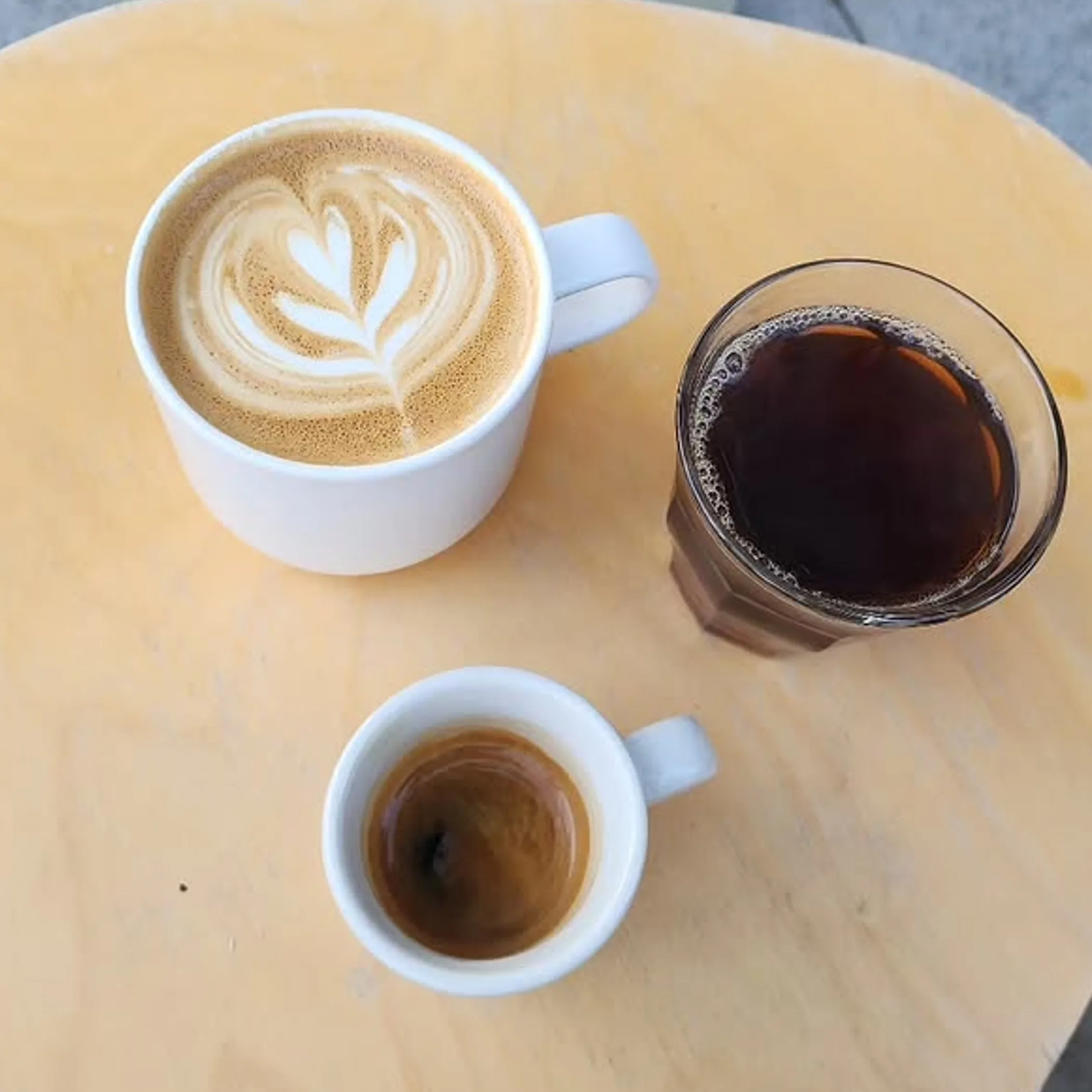 flat white, batch brew, and espresso